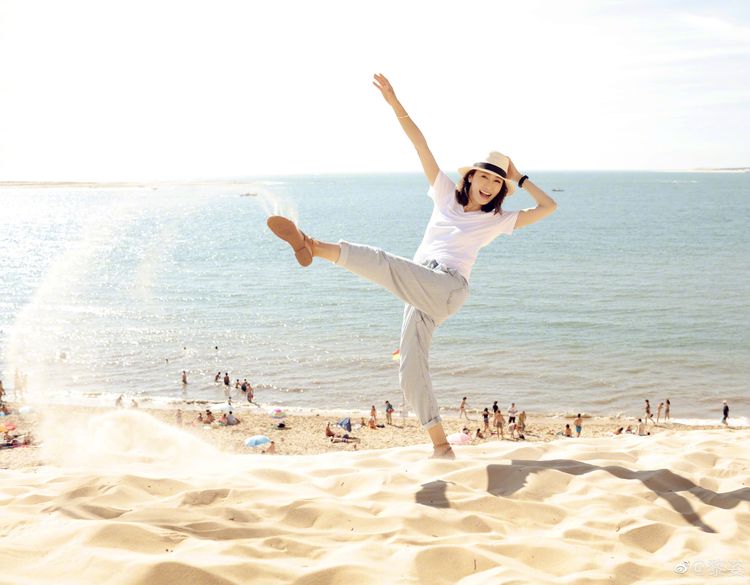 黎姿暫時無法像這樣好動了。翻攝黎姿微博