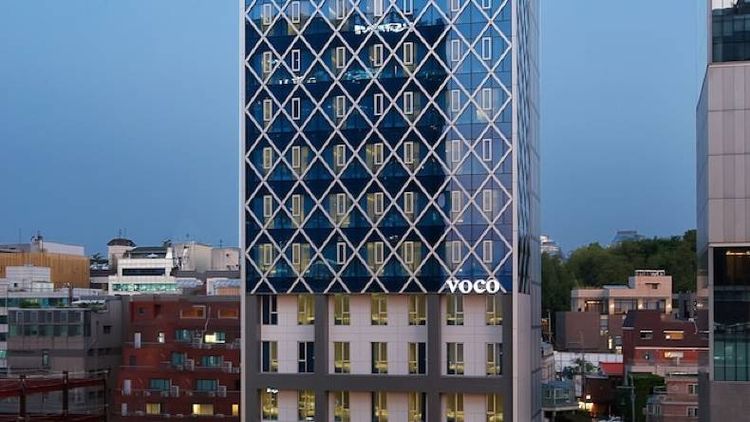 鄰近新沙洞的「首爾江南沃科酒店」，逛街血拚超方便。易遊網提供