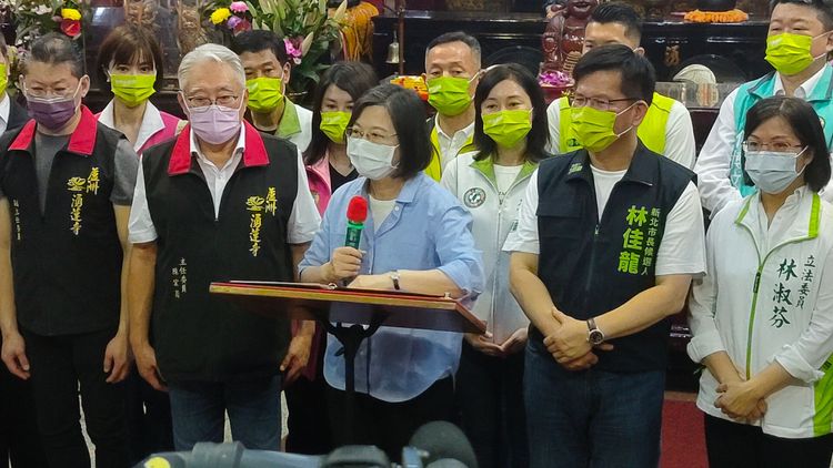 蔡英文盛讚林佳龍是人才。黃子騰攝