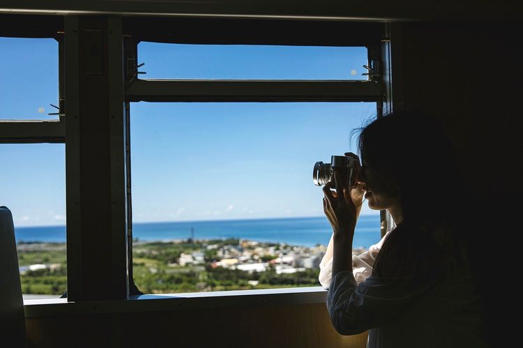 藍皮解憂號深受旅客和鐵道迷的喜愛。雄獅旅遊提供