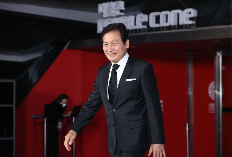 安聖基是釜山影展的常客，去年還抽空參加，其實當時已罹患血癌。韓聯社