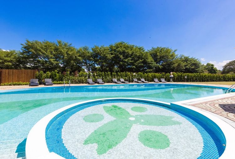 露營區內更提供豐富多元化的設施服務。天成提供