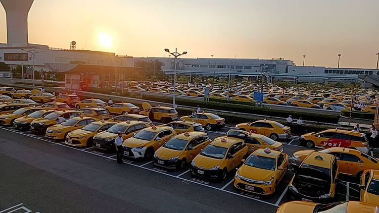 桃機增派計程車支援。桃機提供