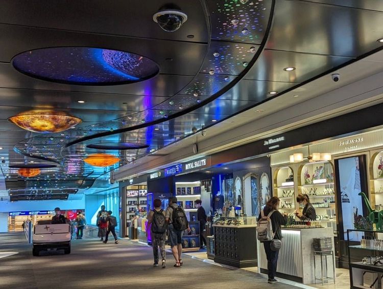 桃園機場免稅街。桃機提供