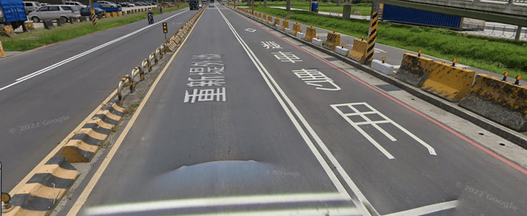 事發現場為機車專用道。新北市警局提供