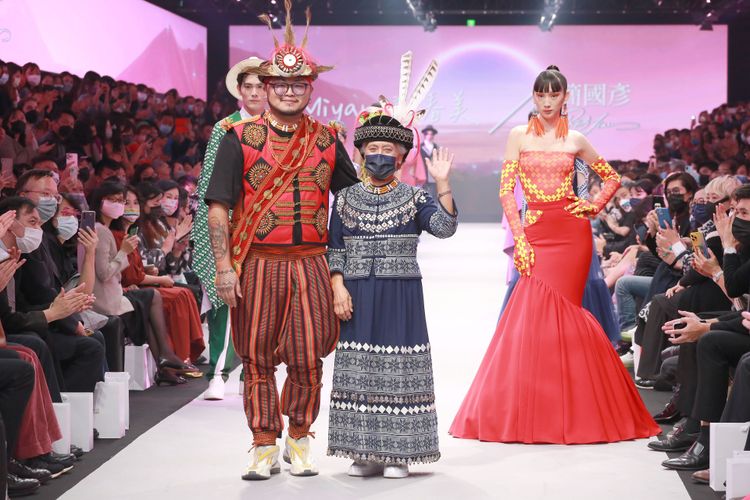 排灣族藝師許春美×設計師簡國彥。朱世閎攝