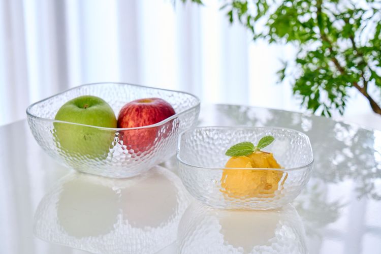 即日起-11/15卡友持當天單筆滿1499元以上京站發票，可兌換沙拉碗1組，限量3000組。業者提供