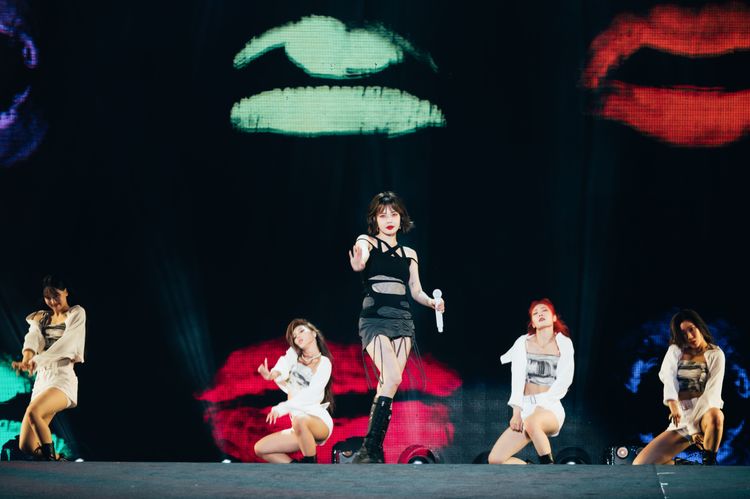 泫雅久違來台演出。太空港音樂嘉年華提供