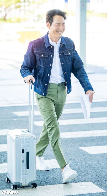 李政宰昨從韓國出發，前往美國參加艾美獎頒獎典禮。翻攝OSEN