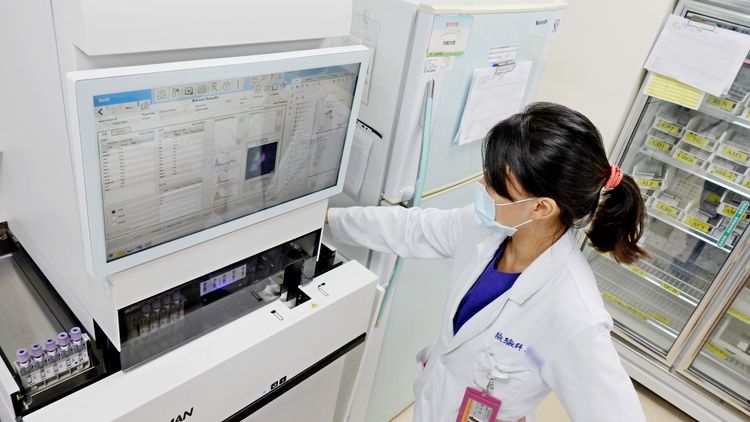 血液分析儀。台東醫院提供