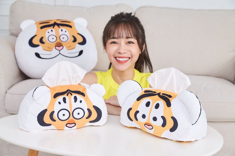 胖虎絨毛面紙套，9/8下午3點-9/9消費不限金額加249元可換購，9/10下午3點-10/16集6點加249元可換購。業者提供