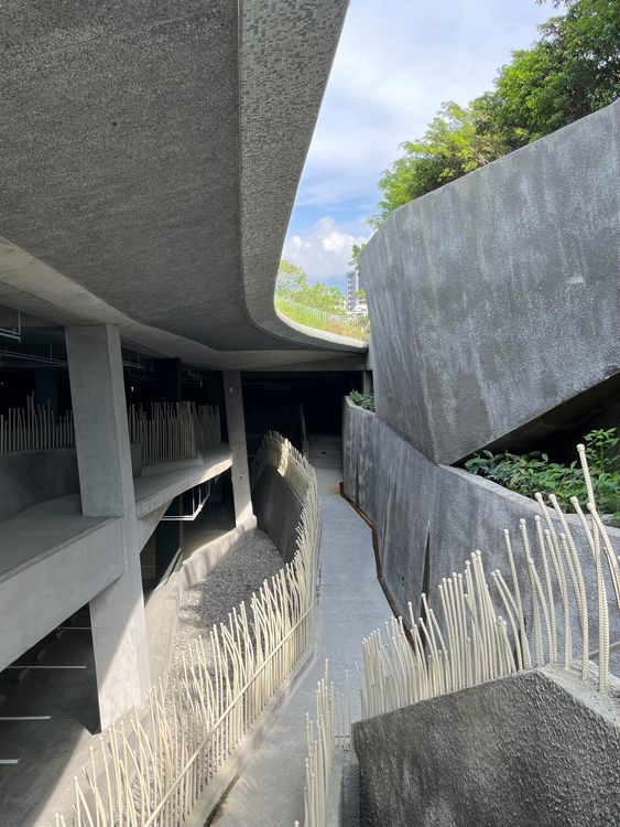 「礁溪國小地下停車場新建工程」獲選建築工程類優等。縣府提供