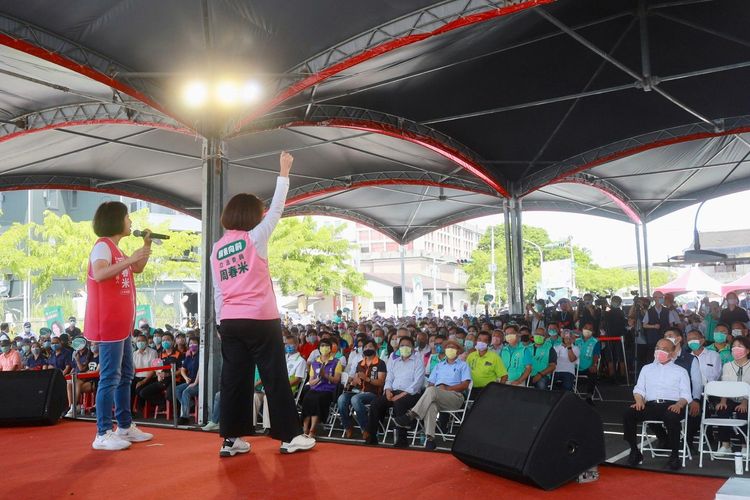 周春米造勢活動，台下滿滿支持者。周春米競選總部提供