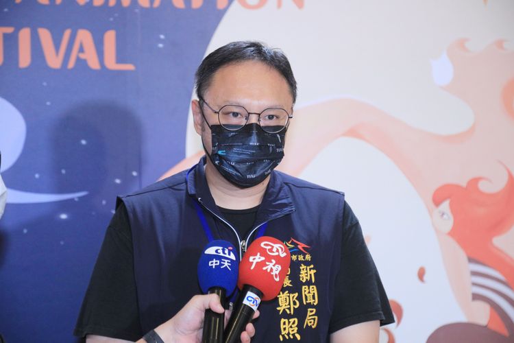 台中市新聞局長鄭照新說，盧秀燕一向以市政行程優先，不會到了選舉期間才開始勤快走動。中市府提供