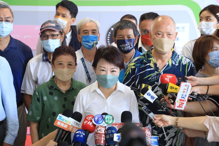 盧秀燕喊話中央早日核定中捷藍線。市府提供