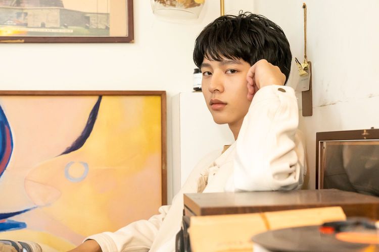 徐碩廷在髮廊剪髮時被經紀公司相中。大慕可可、bilibili提供