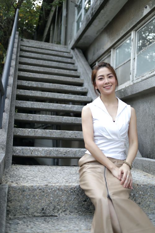 對於跟王少偉的緋聞，許藍方現在比較淡定。陳明中攝