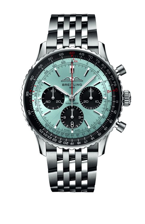 Navitimer 43冰藍色面盤計時碼錶鍊帶款，28萬4000元。品牌提供