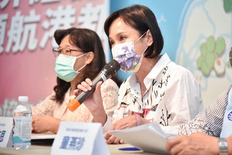 柯志恩今說明明晚造勢大會的流程。讀者提供