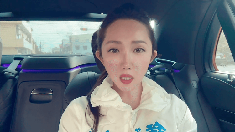 鍾東錦競總發言人陳怡樺，指鍾當年被捉去坐黑牢，反指法律在邱、宋眼中，只是選舉的工具和武器。鍾東錦競總提供