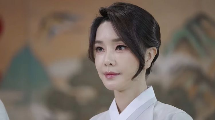 金建希努力做好第一夫人角色。尹錫悅YouTube官方頻道윤석열影片截圖