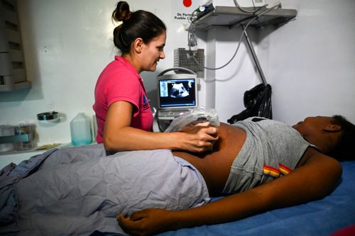 英研究：胎兒對不同味道反應不一　或可改善飲食習慣