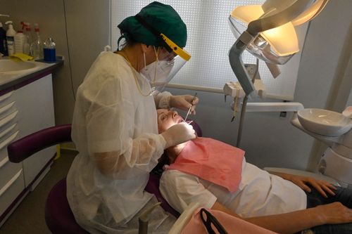 牙痛没得医！英媒：英国牙医荒　1/5人口DIY拔牙