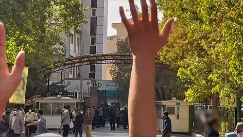 拜登称支持艾米尼之死示威 伊朗总统:煽动混乱