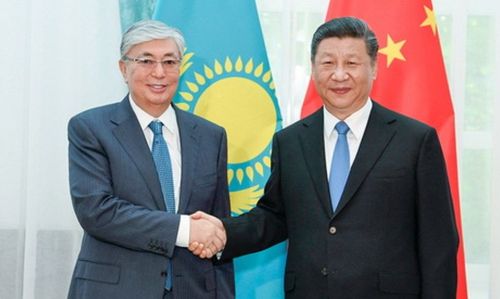 習近平月中訪哈薩克　會否與教宗見面受關注