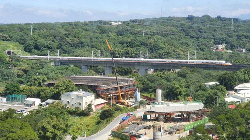 獨家|高鐵桃園站道岔訊號異常 卡卡畫面曝光!列車竹北站進退不得