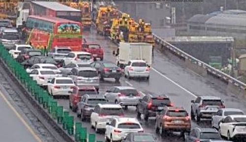 國3北上關西路段9車追撞　5人輕重傷！全線封閉車流嚴重回堵