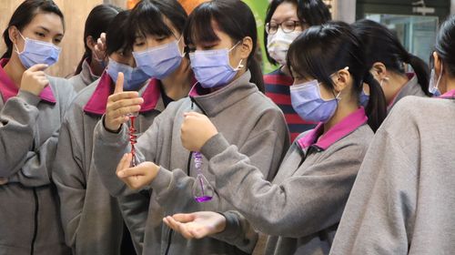 花蓮女學生赴經濟部探索綠能科技　勵馨基金會：職業選擇不應男女有別