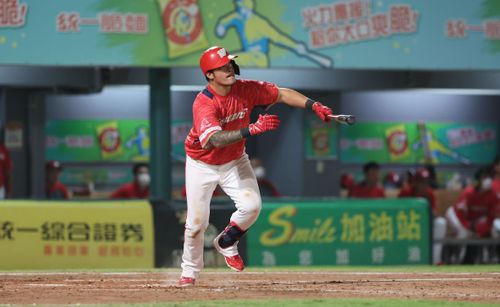 2分炮炸潘威倫 林智勝299轟出爐!距離300轟剩最後一步