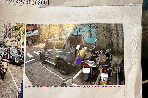 守法車停車格卻遭開單「交岔路口十公尺內臨停」 她回現場蒐證發現「車格被塗銷」