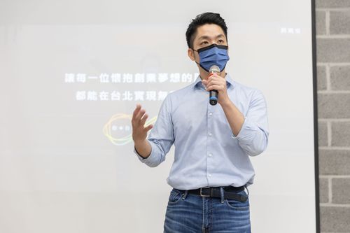 周玉蔻公布蔣孝嚴開房女主角全名　蔣萬安競辦嚴厲譴責抹黑