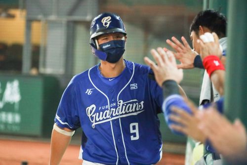 相隔322天再開轟 富邦神全本季首轟終於開張