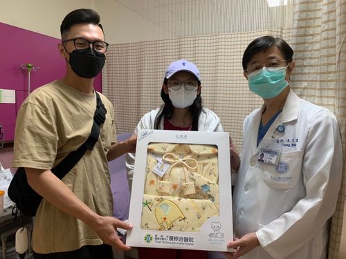 提早5天!台中國慶寶寶清晨5點報到 生日一輩子不會被忘記