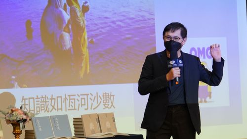 閱讀從「有趣」開始　和碩董事長童子賢返鄉分享兒時回憶