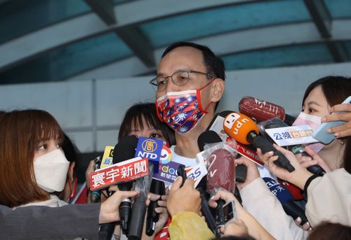 雙十國慶酸民進黨賣芒果乾 朱立倫喊話:愛台就要捍衛中華民國