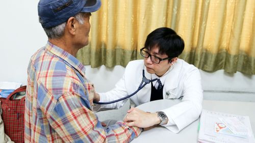 泡湯冷熱交替訓練血管？　醫師：過度刺激恐「主動脈剝離」致死