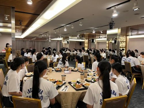 「橘色惡魔」今合體台日高校女團登場 前一夜的心情曝光