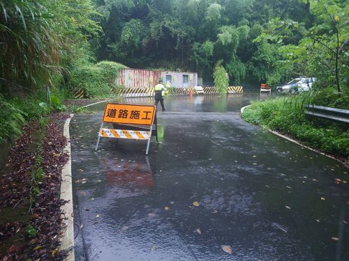 大雨易坍塌！桃園復興區光華聯絡道區　公所傍晚公告實施交通管制