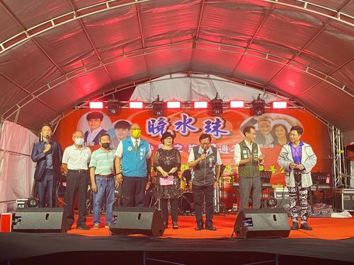 秀场女王周嘉丽桃园芦竹慈善演出 号召知名艺人连续13年不间断