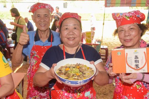 庶民美食在这里!屏东2022割稻飨宴 农村体验再吃免费汤饭