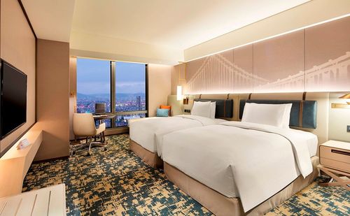 慶周年|新北國際飯店雙人入住3026元起  加碼自助早餐買一贈一、雙十連假也適用