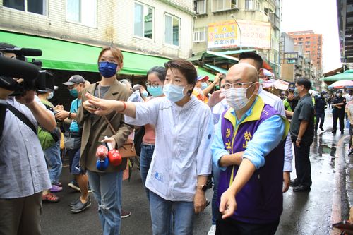 轟陳時中公廁政見片「性騷當有趣」　黃珊珊：踰越價值底線