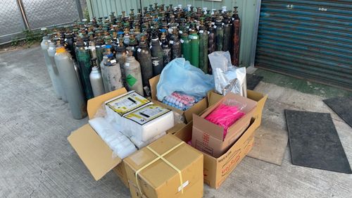 24小時無休!夫妻檔經營網路「氣球館」 警跟監破獲笑氣分裝廠