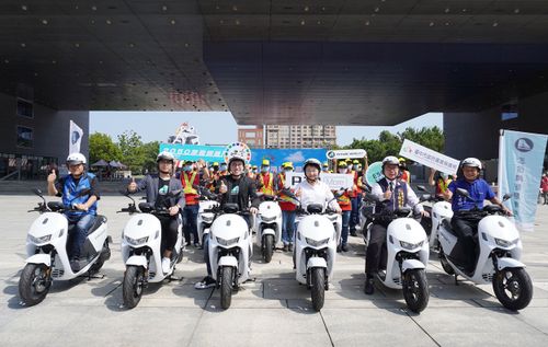 台中市環保局實踐淨零碳排　採購150台宏佳騰電動機車今交車