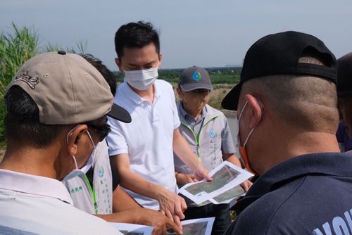 颱風沖毀竹北水圳!上百公頃農田斷水 鄭朝方邀農水署會勘搶修
