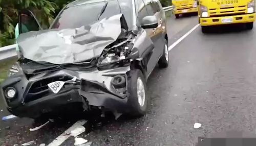 國3南港段5車連環撞　一路紫爆！時速僅9公里